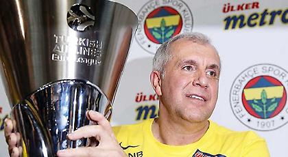 Κορυφαίος προπονητής της Ευρωλίγκας ο Ομπράντοβιτς