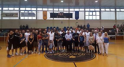 Δημοσιογράφοι vs Αθλητές: Ένας ΕΠΙΚΟΣ αγώνας μπάσκετ για καλό σκοπό (pics, video)