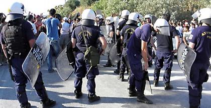 Λέσβος: Σοβαρά επεισόδια στο κέντρο υποδοχής στη Μόρια