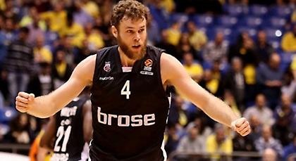 Νίκολο Μέλι: Ένας παίκτης-πολυεργαλείο για όλες τις δουλειές (videos)