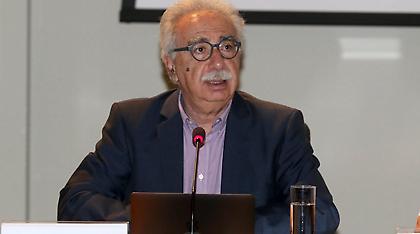 «Καταργεί» ξανά τις Πανελλαδικές ο Γαβρόγλου