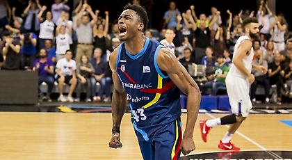 Επίσημο: Στα πράσινα ο Θ. Αντετοκούνμπο!