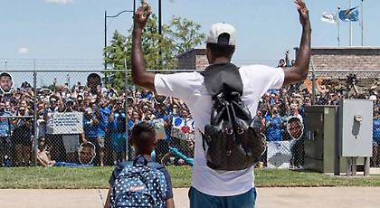 Υποδοχή ήρωα για τον Τζορτζ στην Οκλαχόμα! (video)