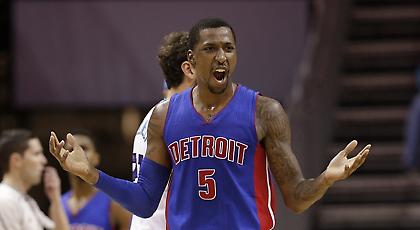 «Βόμβα» Κάλντγουελ-Πόουπ οι Λέικερς, παλεύουν για Ρόντο