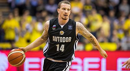 Έκλεισε Τζος Άνταμς η Εφές