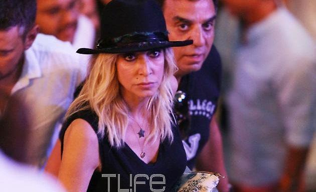 Άννα Βίσση: Τα «έσπασε» στην συναυλία των Foo Fighters! (pics)