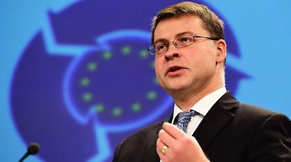 «Κρύος» ο Ντομπρόβσκις για αγορές πριν τις μεταρρυθμίσεις