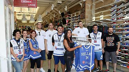 Η Εθνική Νέων δίπλα στον κόσμο (video)