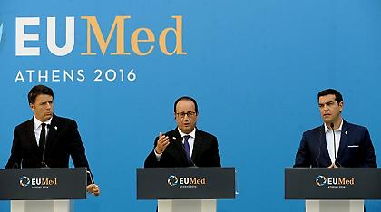 Ρέντσι: Όταν ο Τσίπρας είπε «it's enough», εγώ και ο Ολάντ υπερασπιστήκαμε την Ελλάδα