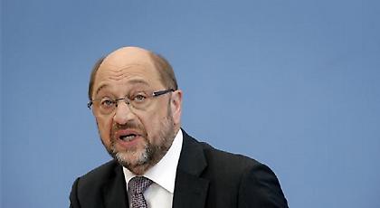 Σουλτς: Οικονομικές συνέπειες για τις χώρες που δεν δέχονται πρόσφυγες