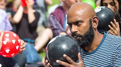 Κέρκυρα: 2.500 αμπούλες με αέριο γέλιου σε μπαρ στον Κάβο