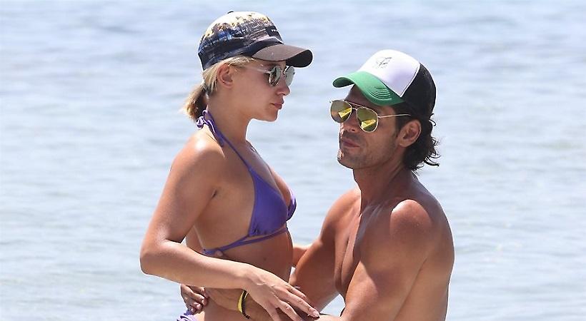 Eρωτικό ταξίδι για τον Γιάννη Σπαλιάρα και τη Ζωή Τζάνη (pics)