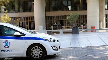 Άνδρας αποπειράθηκε να αυτοκτονήσει στο κέντρο της Θεσσαλονίκης