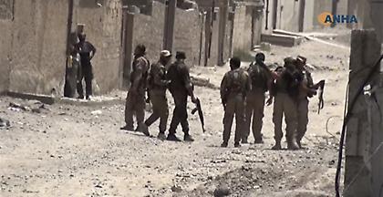 Συρία: Ο στρατός ανέκτησε τον έλεγχο περιοχών με πετρελαιοπηγές στη Ράκα