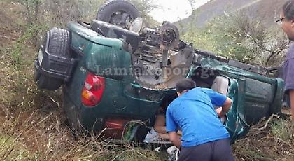 Τροχαίο με εγκλωβισμένους στο δρόμο Λαμίας - Δομοκού