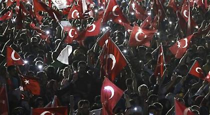 Τουρκία: Υπό κράτηση δημοσιογράφος επειδή έγραψε άρθρο γνώμης για την απόπειρα πραξικοπήματος