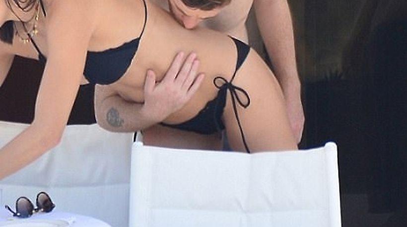 Φωτογραφίες: Η Adriana Lima σε... σέξι πόζες με τον σύντροφό της