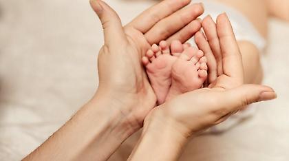 59χρονη «Σάρα» γεννά το πρώτο της παιδί, έπειτα από προσπάθειες 40 ετών