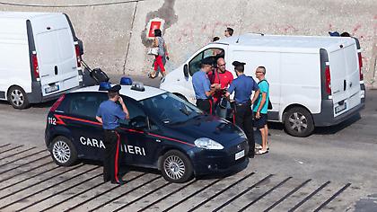 «Eπιχείρηση-μαφία» στη Σικελία -Δεκάδες συλλήψεις