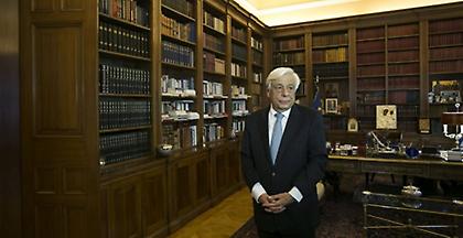 Νέες τουρκικές παρενοχλήσεις μέσω ασυρμάτου στο ελικόπτερο του Παυλόπουλου