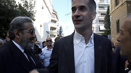 Μπακογιάννης: Θα'θελα ο γιος μου να κάτσει στο ίδιο τραπέζι με τον εγγονό του Κουφοντίνα