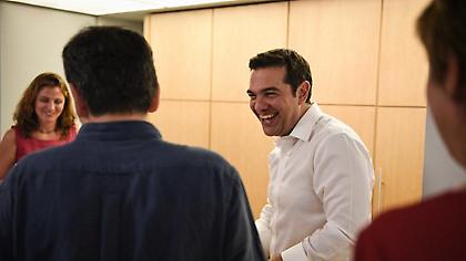 Τσίπρας στην Πολιτική Γραμματεία: Η οικονομία γυρίζει σελίδα