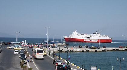 «Ναυμαχία» για την επιβατική κίνηση της Ραφήνας