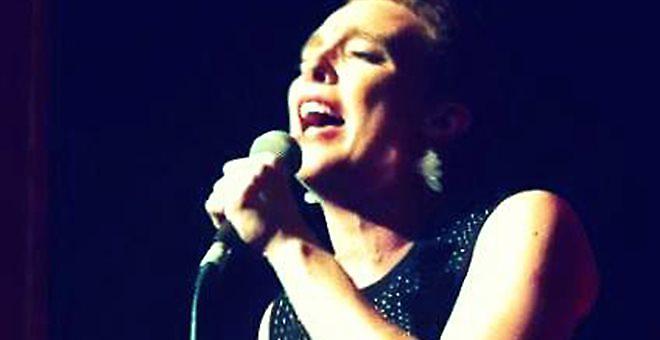 Γαλλίδα τραγουδίστρια σκοτώθηκε επί σκηνής από ηλεκτροπληξία