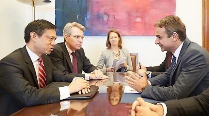 Οι εξελίξεις στα Βαλκάνια στο επίκεντρο της συζήτησης Μητσοτάκη με τον αναπληρωτή βοηθό ΥΠΕΞ των ΗΠΑ