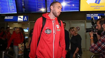 «Κόπηκε στα ιατρικά για Μπαρτσελόνα ο Λοτζέσκι»