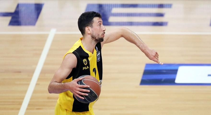 «Συμφώνησε με Τσεντεβίτα ο Ούκιτς»