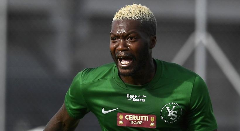 Το νέο πλατινέ λουκ του Σισέ (pics)