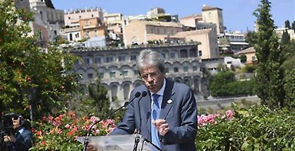 Τζεντιλόνι: Δεν δεχόμαστε μαθήματα από την Ουγγαρία