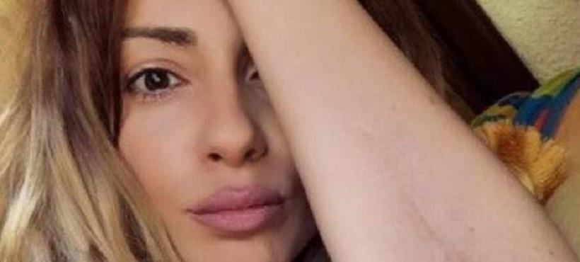 H Μίνα Αρναούτη δείχνει για πρώτη φορά τα σημάδια από το δυστύχημα με τον Παντελίδη και σοκάρει
