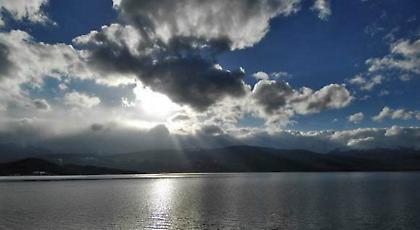 Ανεβαίνει αρκετά η θερμοκρασία - Πού θα φτάσει ο υδράργυρος (video)