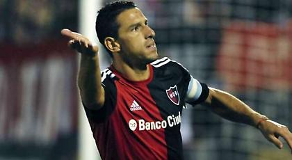 Συγκινητική πιτσιρίκα: Έσπασε τον κουμπαρά της για να μείνει ο Μάξι Ροντρίγκες στη Νιούελς! (video)