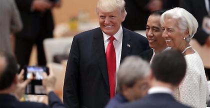 Το ΔΝΤ έκοψε τις προβλέψεις για ανάπτυξη στις ΗΠΑ ενώ η ευρωζώνη ανακάμπτει