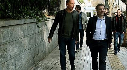 Θύελλα από τις αποκαλύψεις Βαρουφάκη