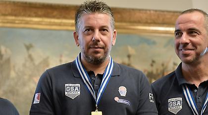 Παπαθεοδώρου: «Παράδειγμα για όλους η Εθνική Νέων»