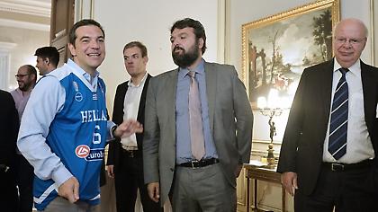 Βασιλειάδης: «Θεσμική λύση για να παίζουν οι Έλληνες»