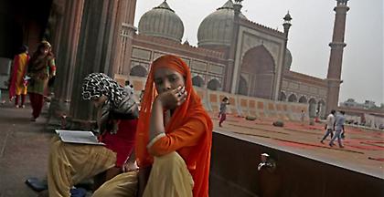 Στο Ανώτατο Δικαστήριο προσέφυγε 10χρονη Ινδή που βιάστηκε και εγκυμονεί