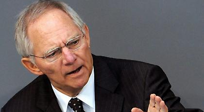 Σόιμπλε: Καλή η έξοδος στις αγορές, αλλά να τελειώσει έγκαιρα η τρίτη αξιολόγηση