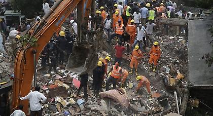 Ινδία: 17 νεκροί από κατάρρευση τετραώροφου κτιρίου