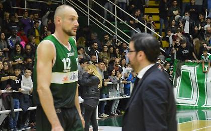 Συμφώνησε με Κουζίν η Αρμάνι