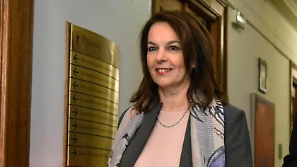 Παπανάτσιου για «βροχή» τροπολογιών: Δεν είμαστε βιτσιόζοι