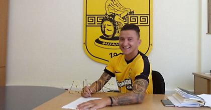 Ανανέωσε με Άρη ο Μπαργκάν