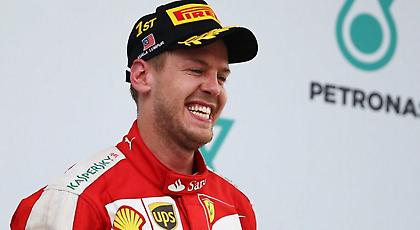 «Κλειστή» μάχη περιμένει ο Φέτελ στην Ουγγαρία