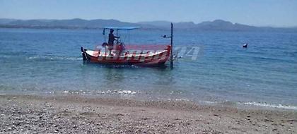 Ατελείωτο το πρόβλημα με τις τσούχτρες στον Κορινθιακό -Η λύση που βρήκαν στο Λουτράκι (pics)