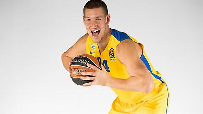 Ψηλώνει κι άλλο ο Ερυθρός Αστέρας