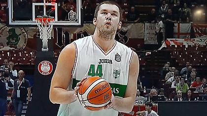 Συνεχίζει στην Αβελίνο ο Φεσένκο